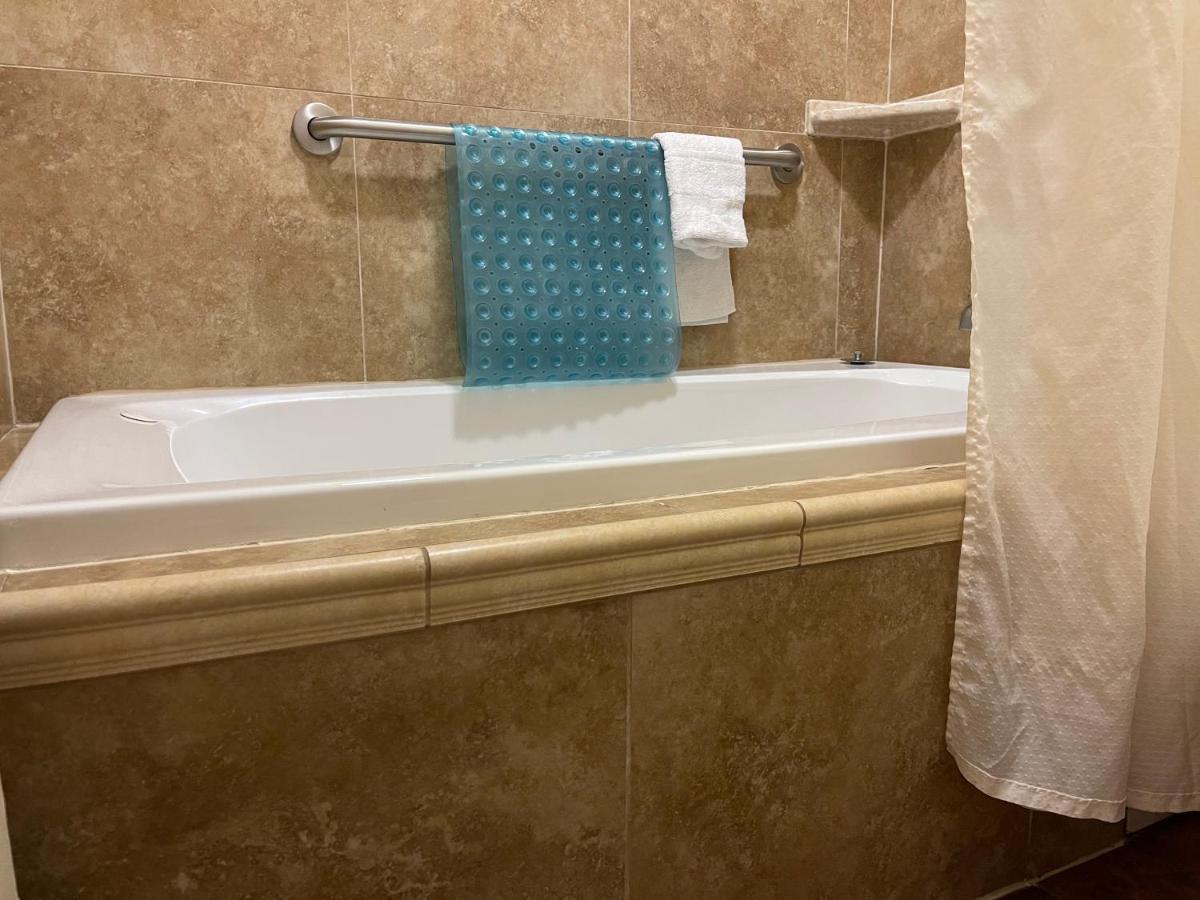 Riverside Inn & Suites サンタクルーズ エクステリア 写真