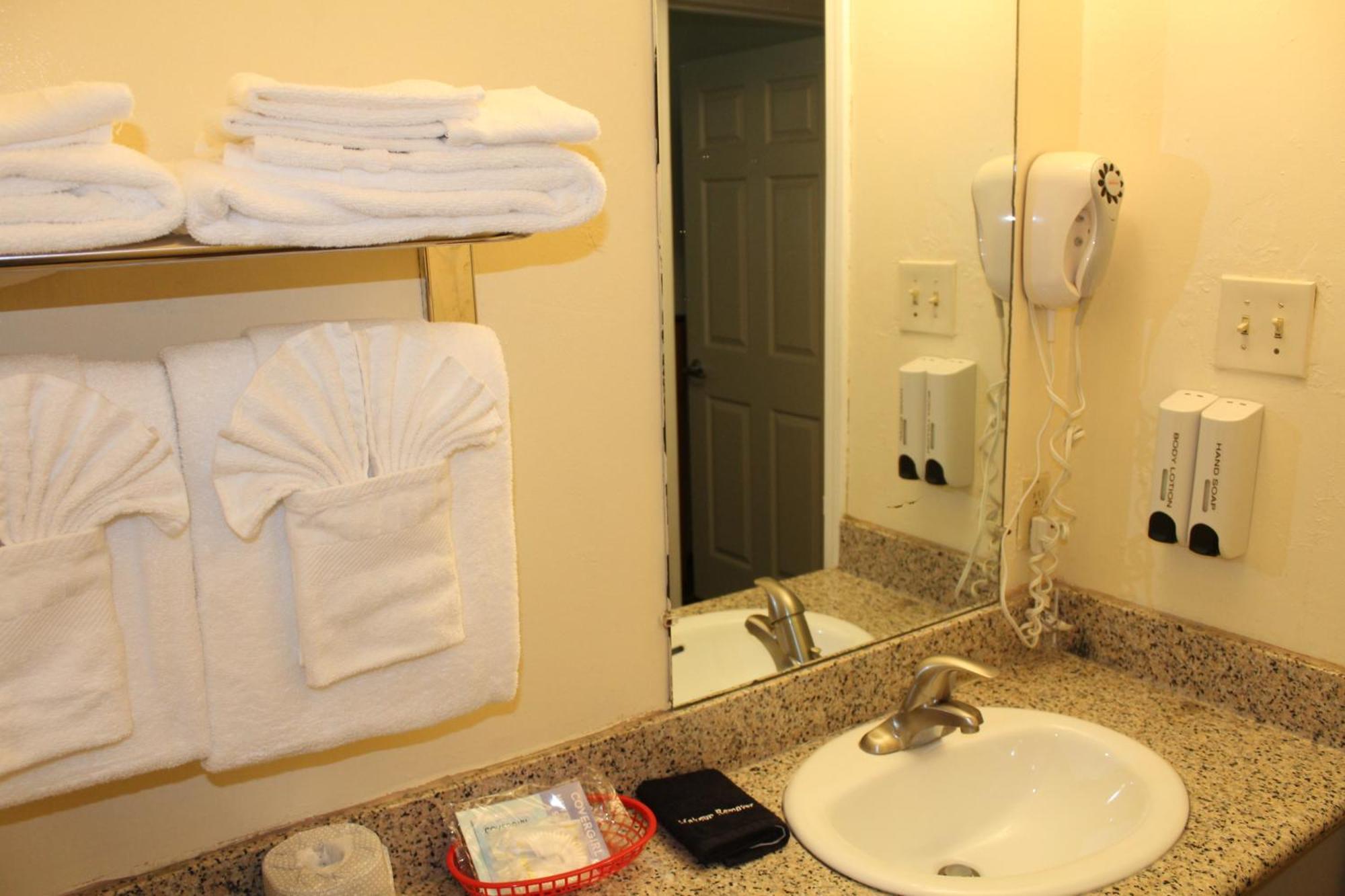 Riverside Inn & Suites サンタクルーズ エクステリア 写真