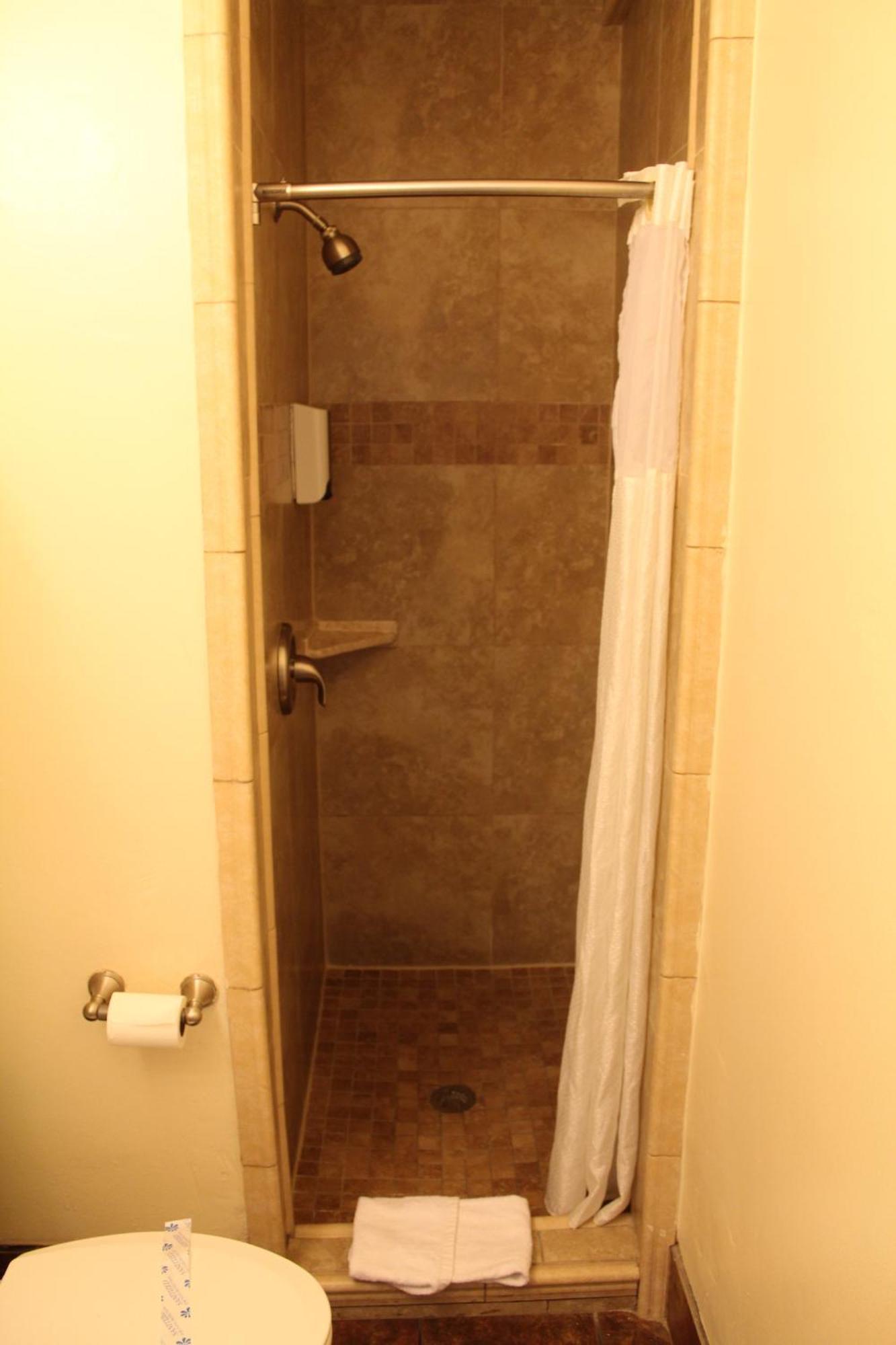 Riverside Inn & Suites サンタクルーズ エクステリア 写真