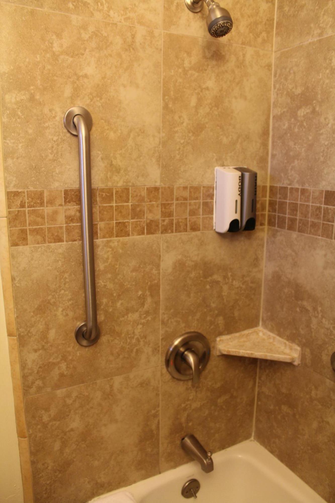 Riverside Inn & Suites サンタクルーズ エクステリア 写真