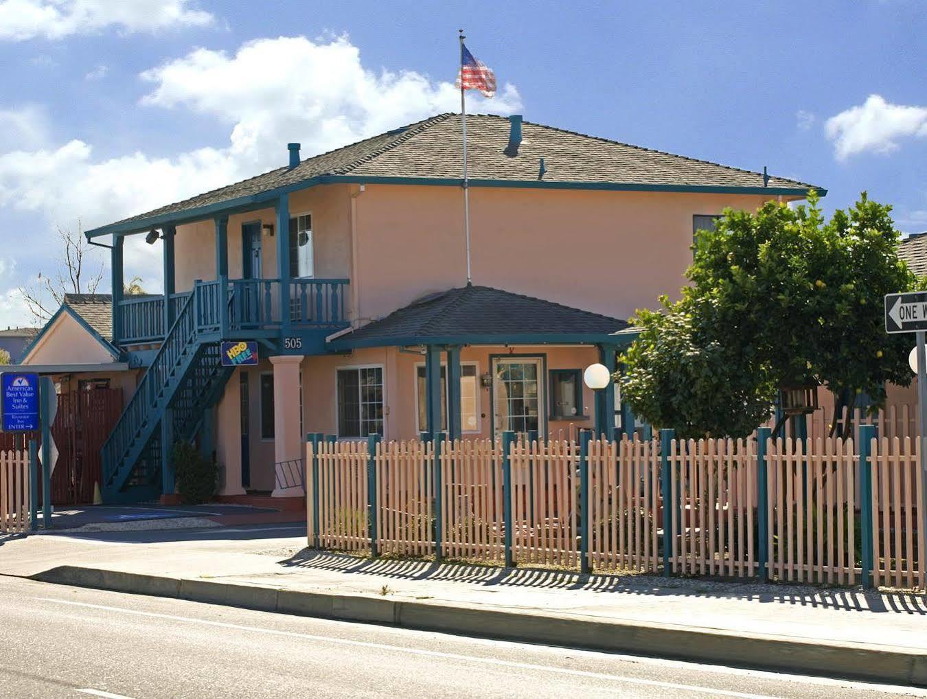 Riverside Inn & Suites サンタクルーズ エクステリア 写真