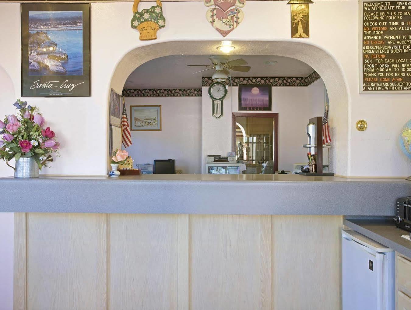 Riverside Inn & Suites サンタクルーズ エクステリア 写真