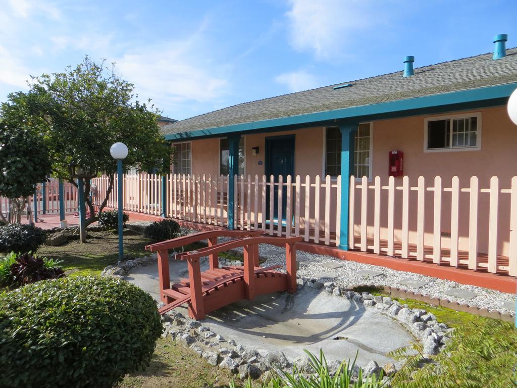 Riverside Inn & Suites サンタクルーズ エクステリア 写真