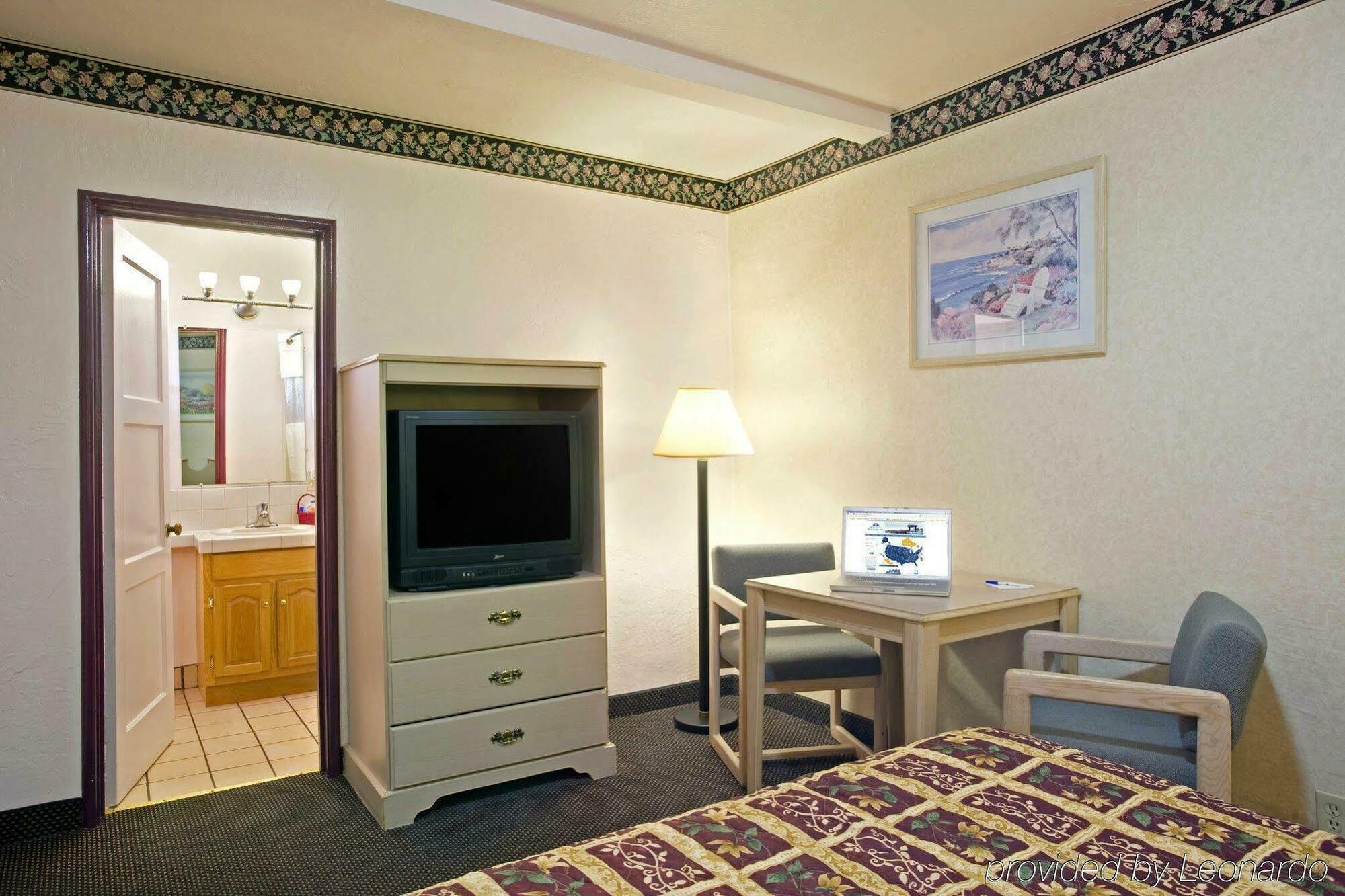 Riverside Inn & Suites サンタクルーズ エクステリア 写真